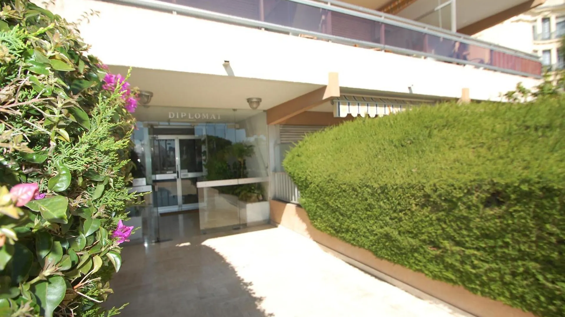 Studio Avec Terrasse Pres De La Mer, Animaux Admis - Fr-1-196-369 Menton 0*,  France